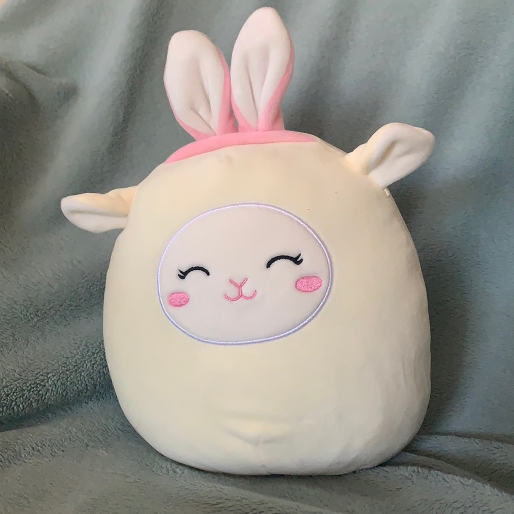 Sophie Squishmallow BNWT